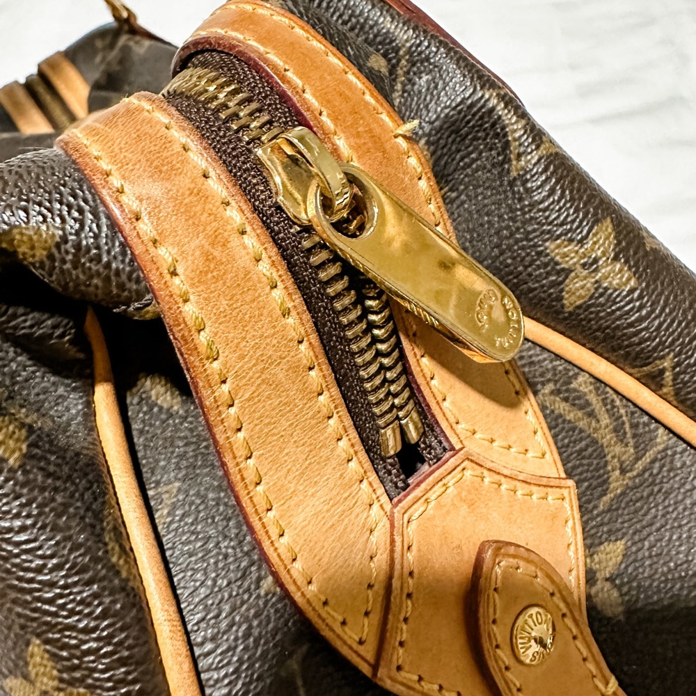 Louis Vuitton Stresa Monogram Canvas PM Authentic - Picture 10 of 14